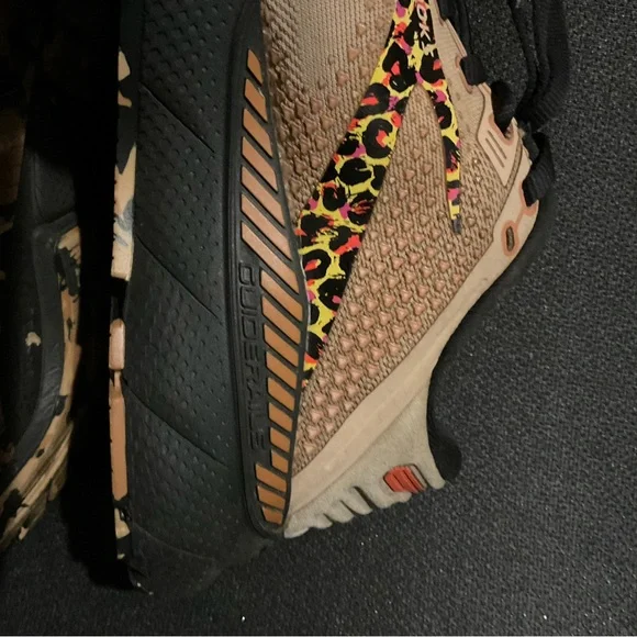 Brooks Tan and Black Running Shoes with Leopard Detail women’s size 9 - Picture 4 of 10